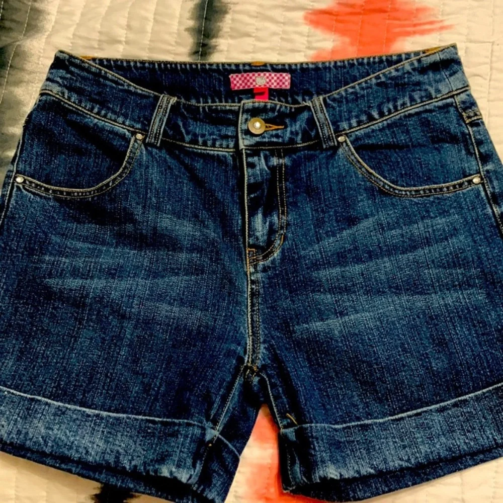 Hello Kitty embroidered blue denim shorts by Ki La Ra - Picture 1 of 6